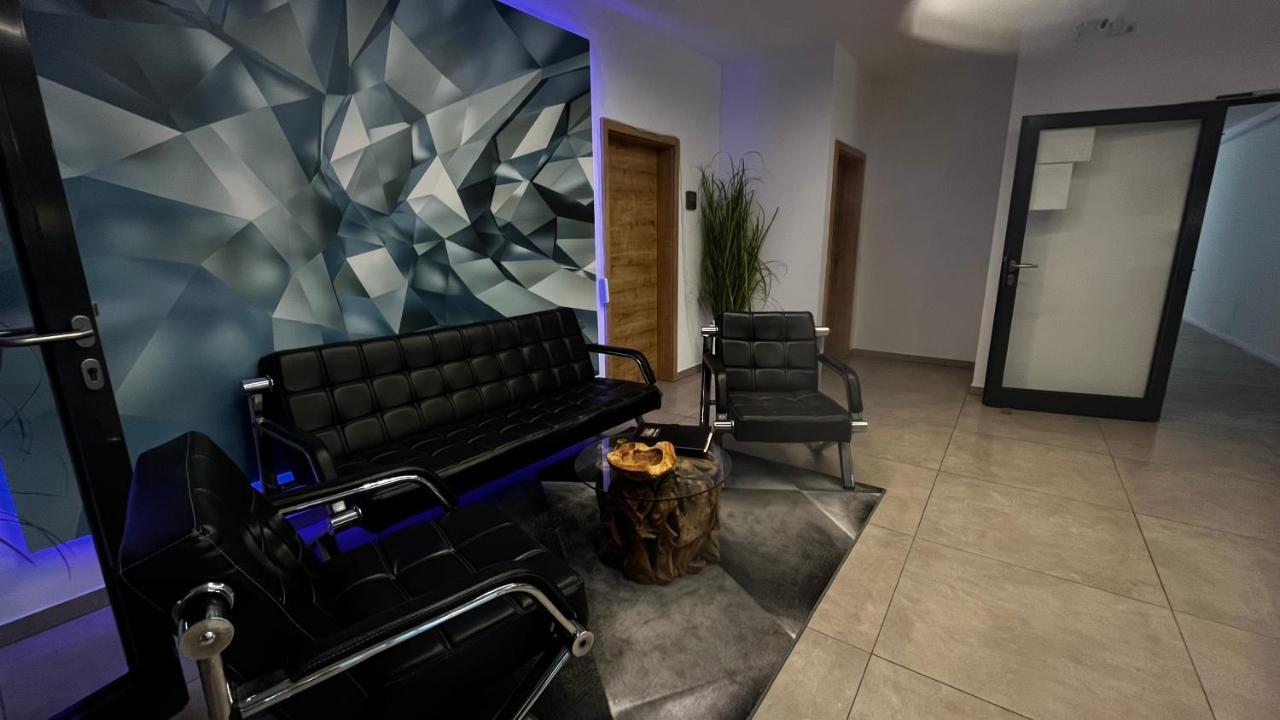 Vitalounge Sports & Spa Hotel 盖尔森基兴 外观 照片