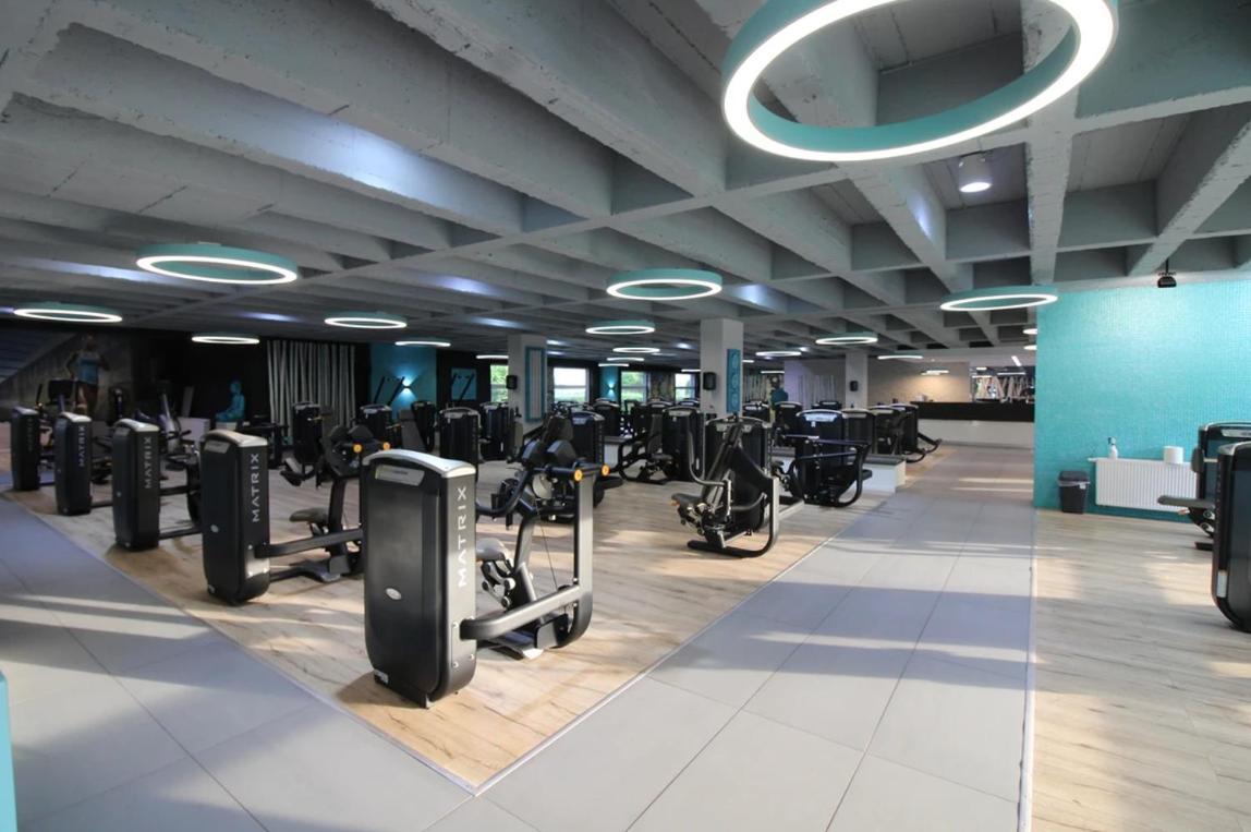 Vitalounge Sports & Spa Hotel 盖尔森基兴 外观 照片